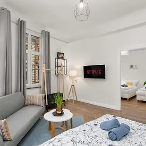 Apartment Homey - Im Viertel Mit Parkplatz 
